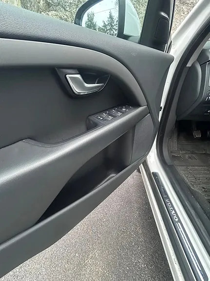 Volvo V70 2011 photo 5