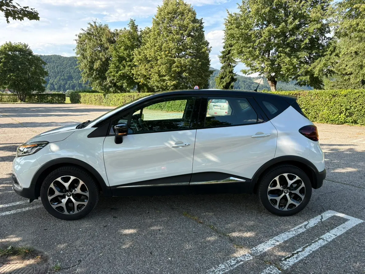Renault Captur 2018 photo 2