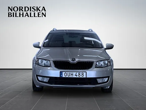 Skoda Octavia 2014 photo 2