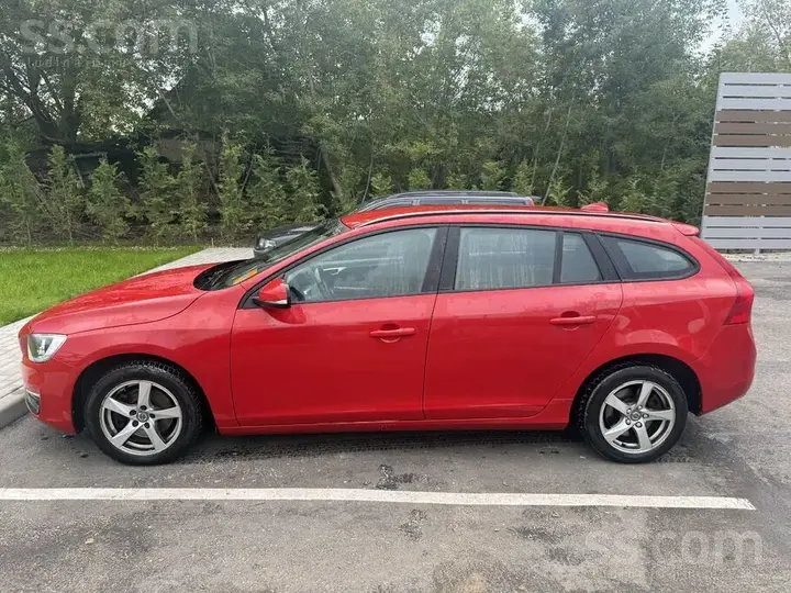Volvo V60 2015 photo 4