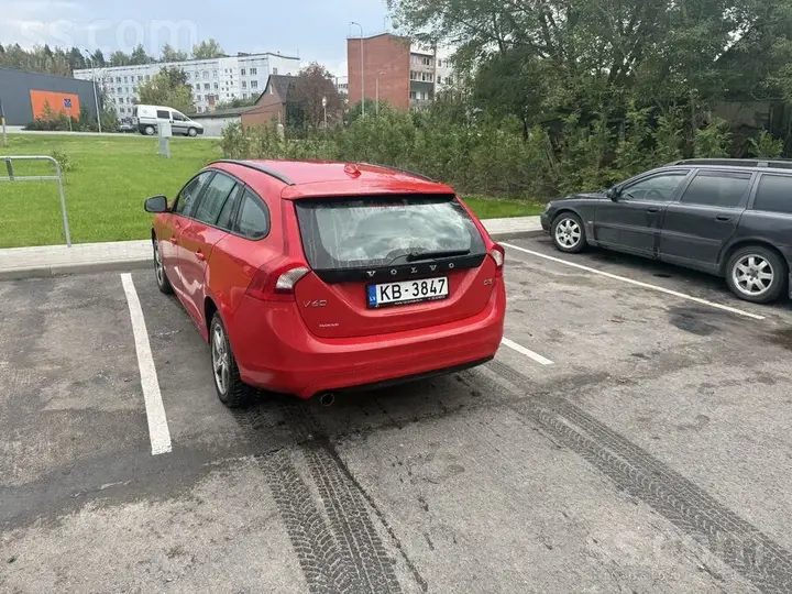 Volvo V60 2015 photo 5