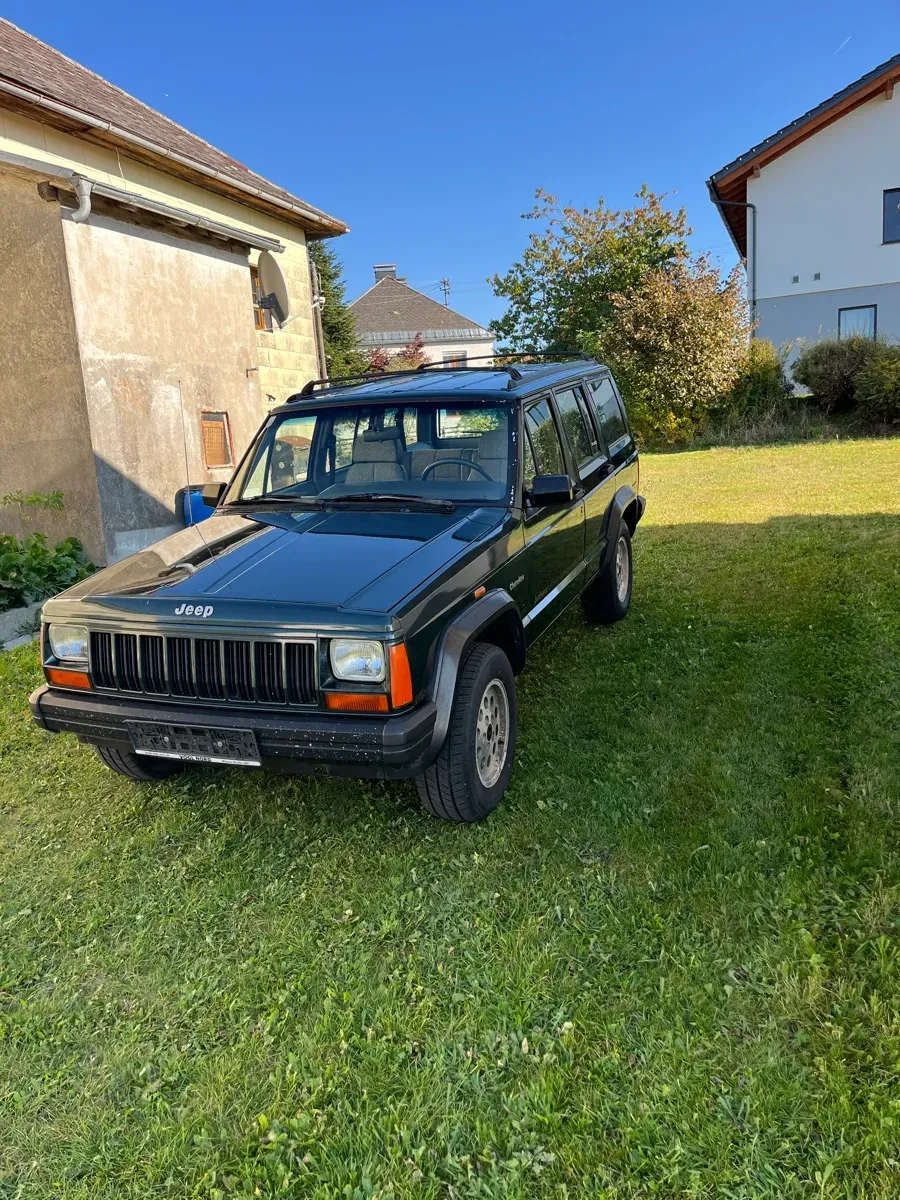 Jeep Cherokee 1993 photo 2