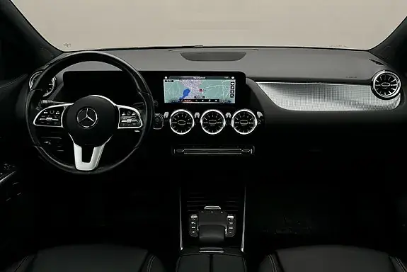 Mercedes-Benz Gla250 E 2023 photo 3
