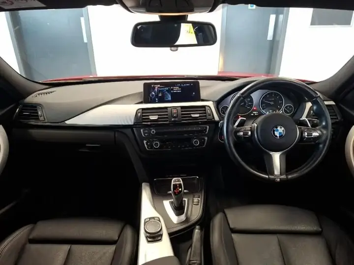 BMW 3 Series 2015 photo 4
