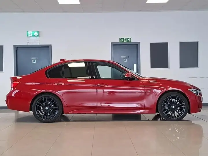 BMW 3 Series 2015 photo 3