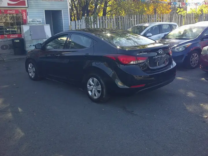 Hyundai Elantra 2016 photo 5