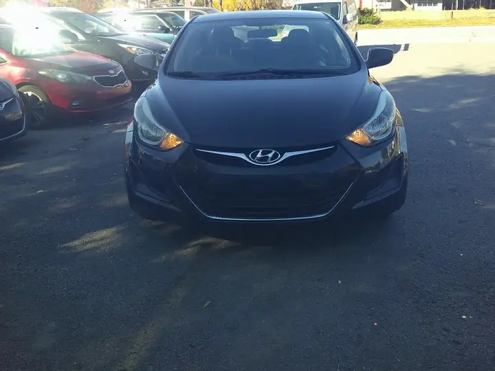 Hyundai Elantra 2016 photo 2