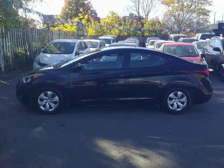 Hyundai Elantra 2016 photo 4