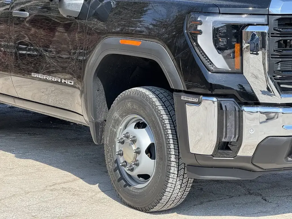 GMC Sierra 3500Hd 2026 photo 5