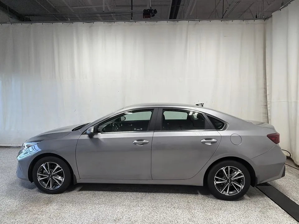 Kia Forte 2024 photo 5
