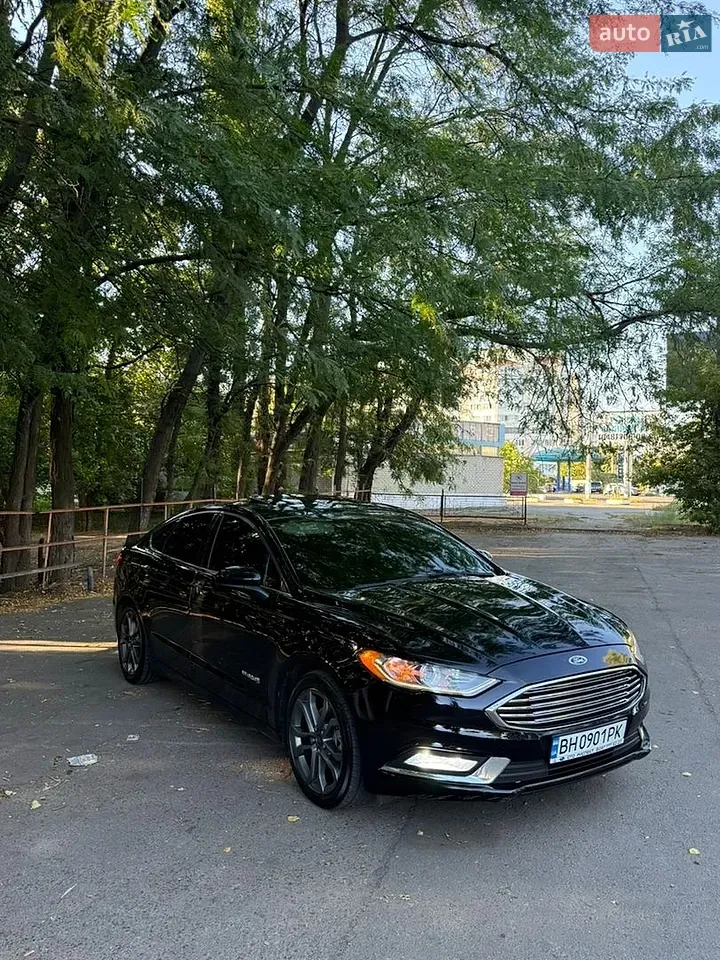 Ford Fusion 2017 photo 2