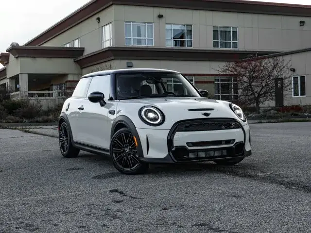 Mini Cooper S 2023 photo 2