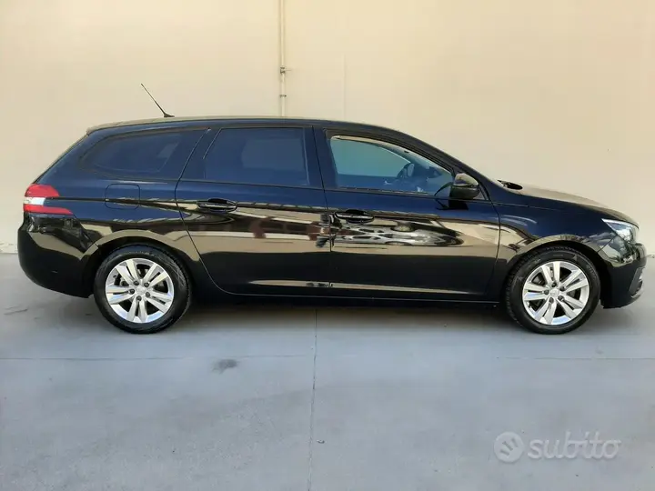 Peugeot 308 2017 photo 5