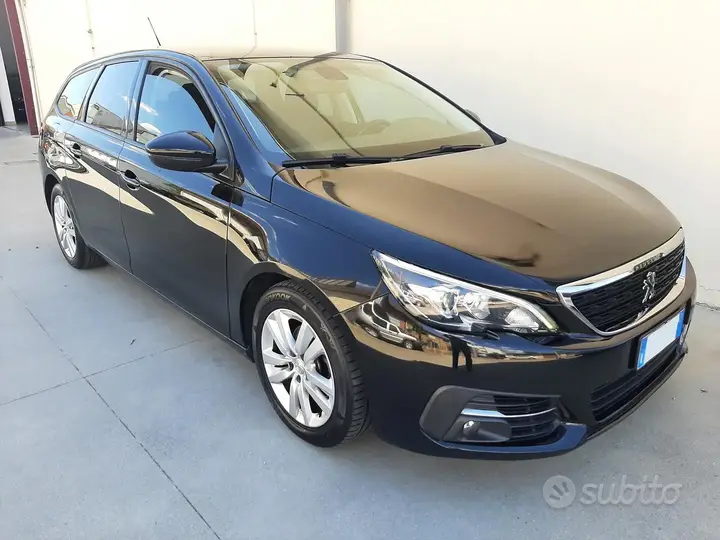 Peugeot 308 2017 photo 4