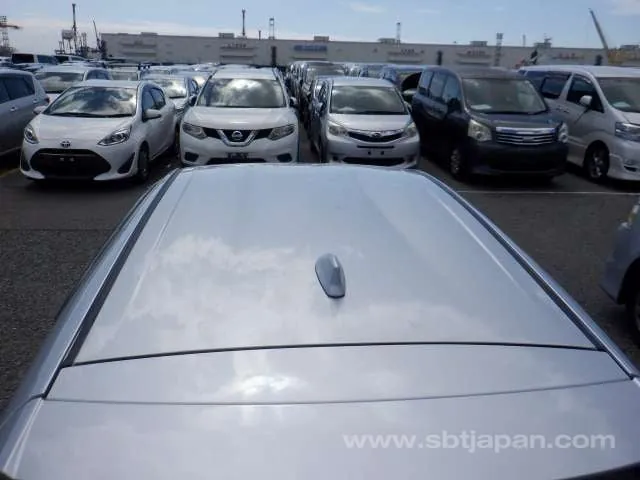 Toyota Aqua 2015 photo 5