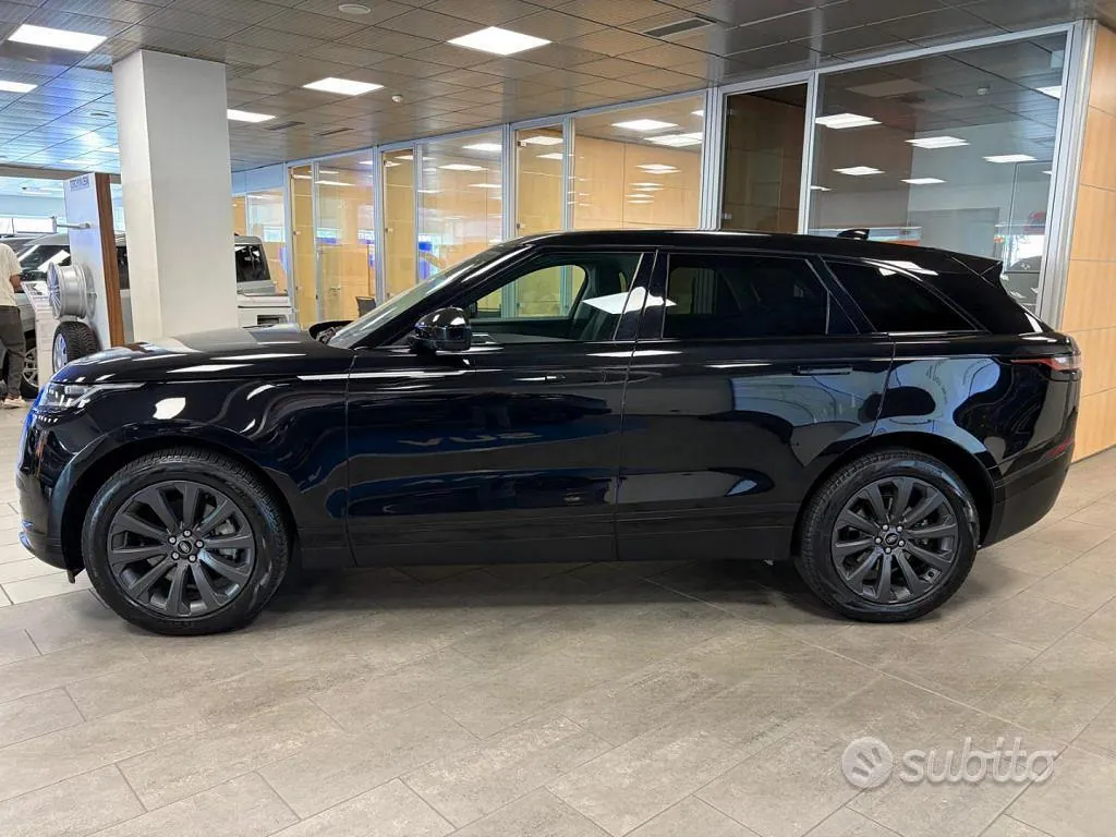 Land Rover Range Rover Velar 2023 photo 4