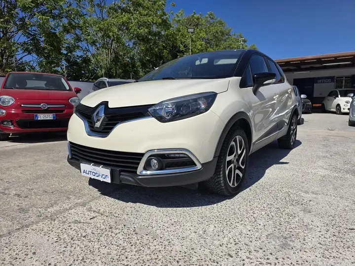 Renault Captur 2016 photo 2