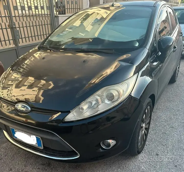 Ford Fiesta 2009 photo 2