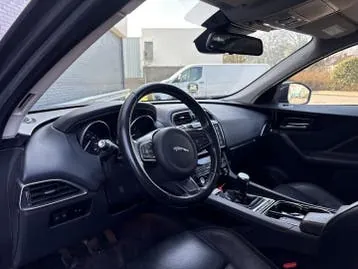 Jaguar F-Pace 2016 photo 3