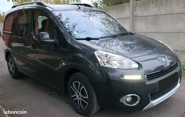 Peugeot Partner 2013 photo 2