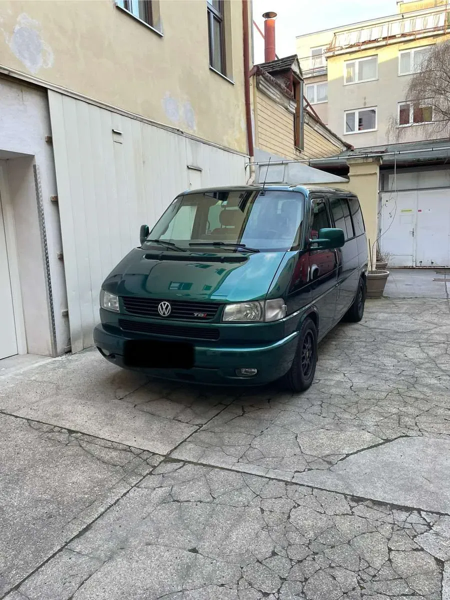 Volkswagen Caravelle