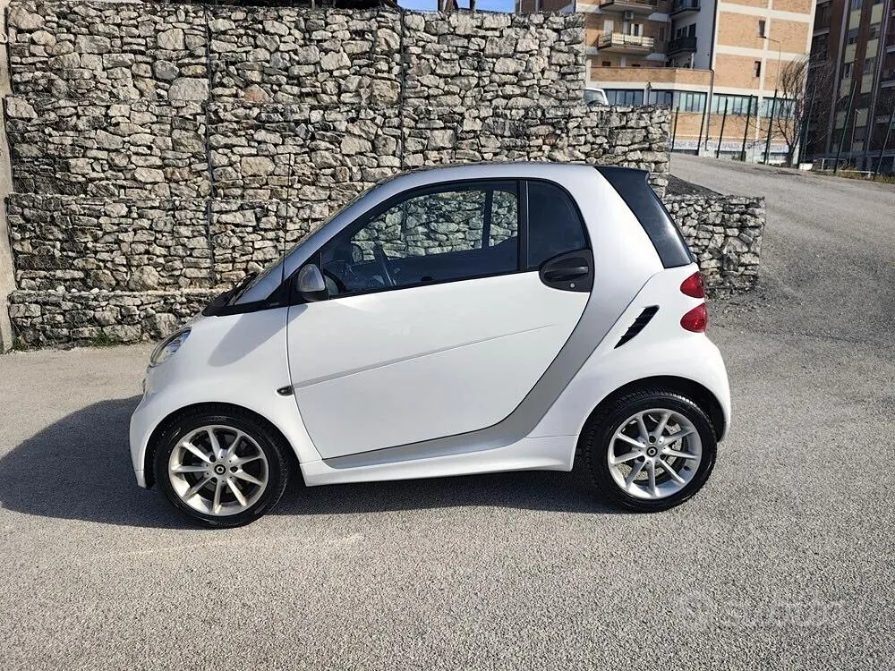 Smart Fortwo 2013 photo 2