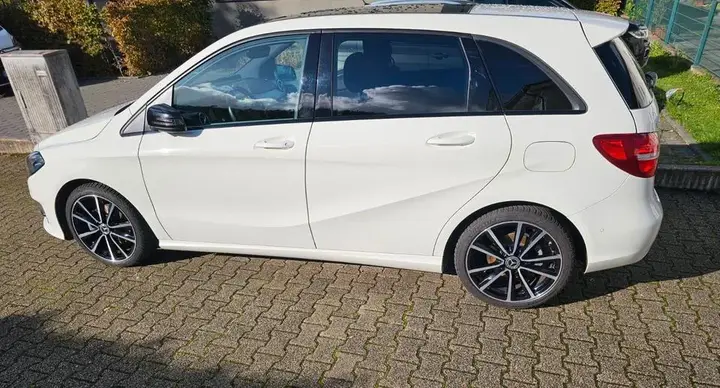 Mercedes-Benz B 200 Urban