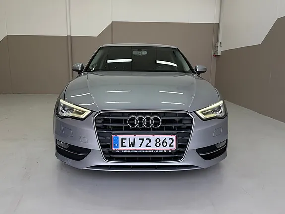 Audi A3 2015 photo 2