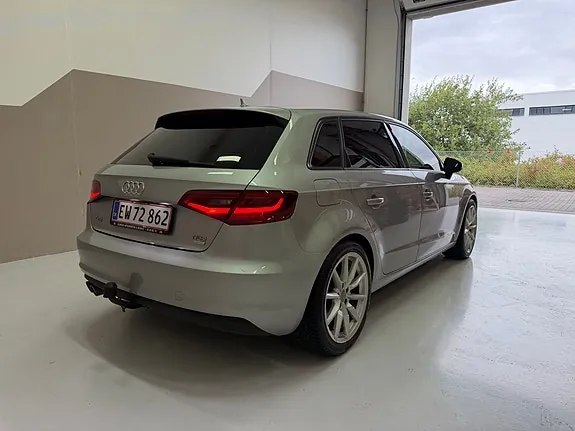 Audi A3 2015 photo 4