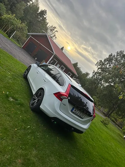 Volvo V60 2013 photo 3
