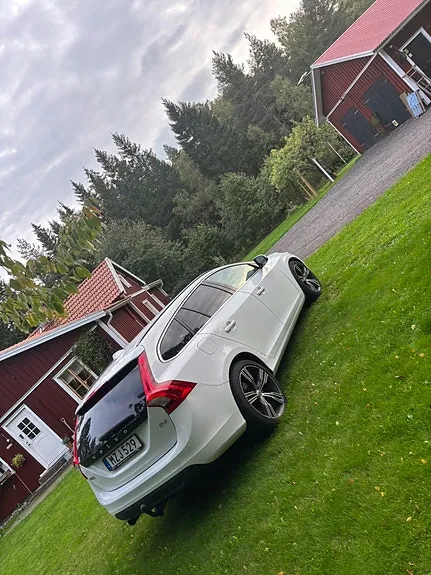 Volvo V60 2013 photo 4