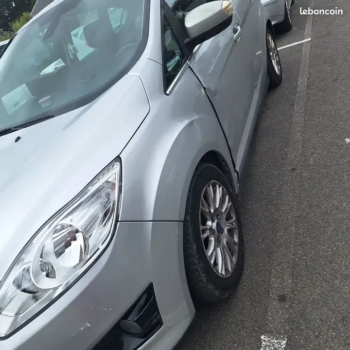 Ford Grand C-Max 2011 photo 3