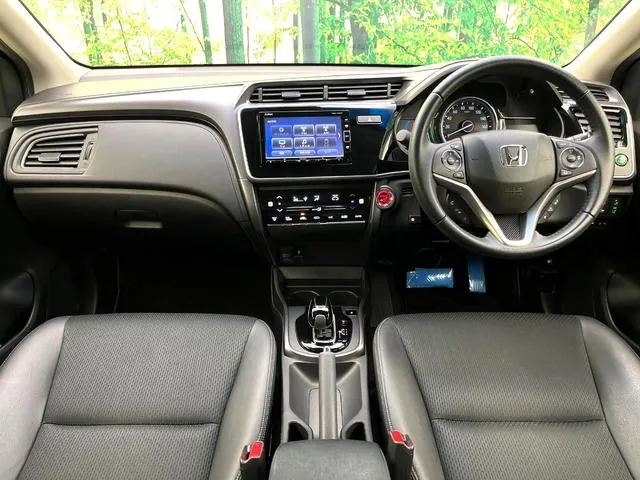 Honda Grace 2019 photo 2
