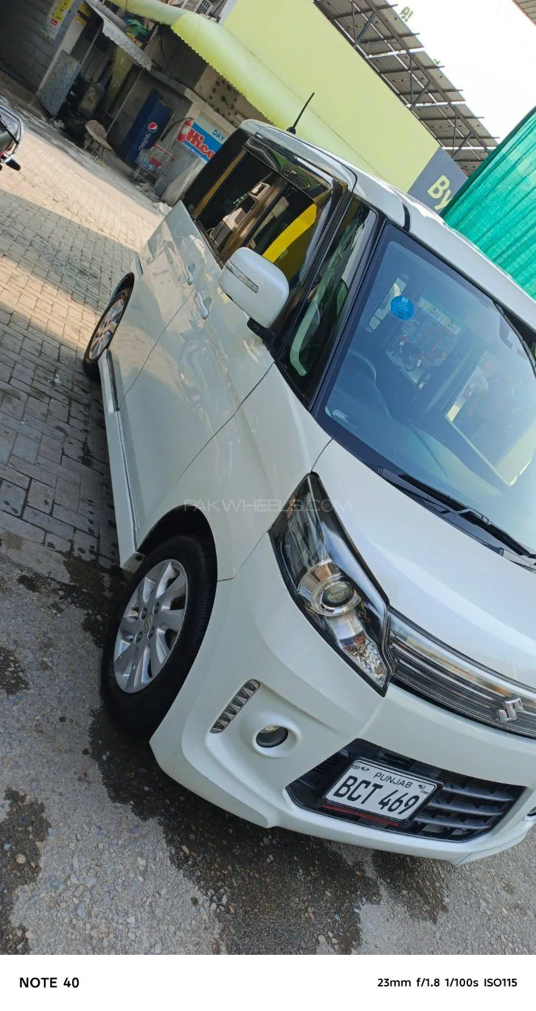 Suzuki Spacia