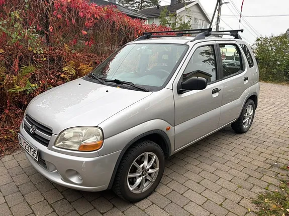 Suzuki Ignis 2005 photo 2