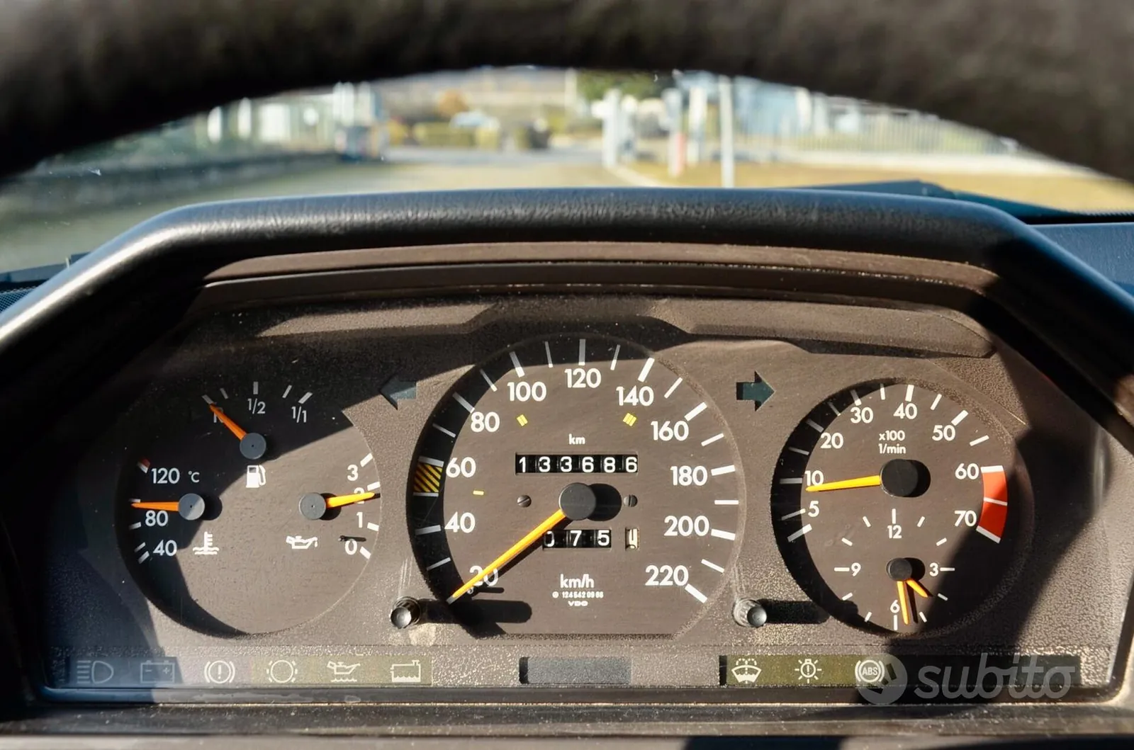 Mercedes-Benz 200 Te 1991 photo 4