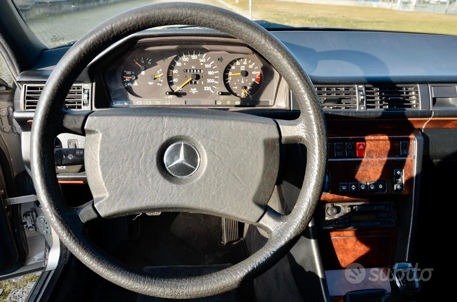 Mercedes-Benz 200 Te 1991 photo 3