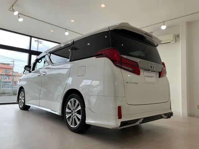 Toyota Alfaard 2.5S Type Gold Ii 2021 photo 5