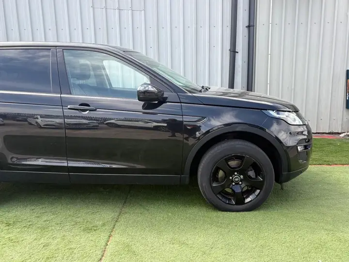 Land Rover Discovery Sport 2015 photo 4