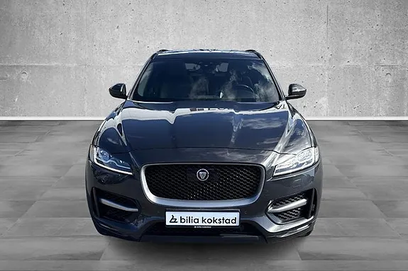 Jaguar F-Pace 2018 photo 2