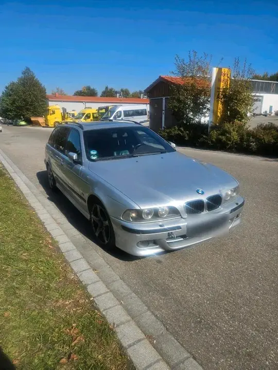 BMW 530I