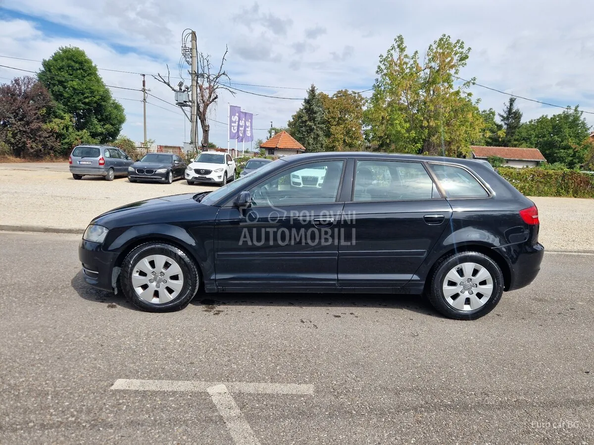 Audi A3 2011 photo 3