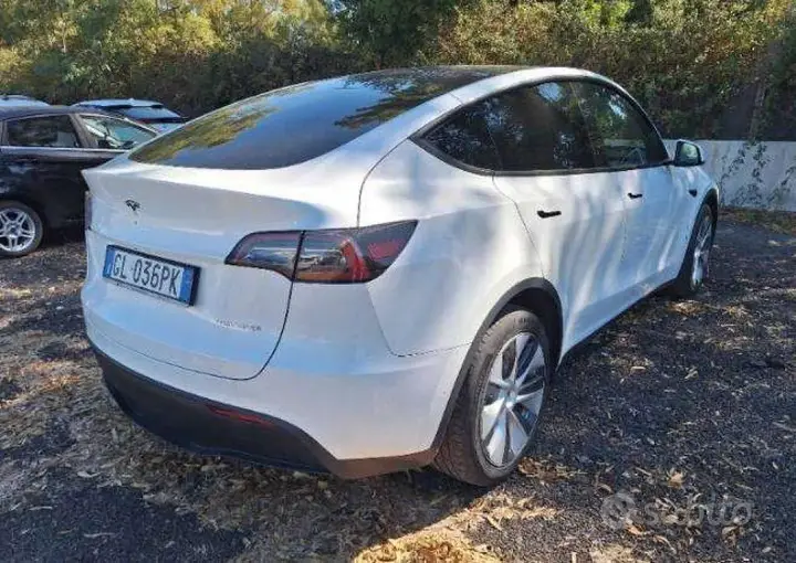 Tesla Model Y 2022 photo 5