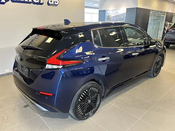 Nissan Leaf 2023 photo 3