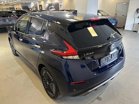 Nissan Leaf 2023 photo 4