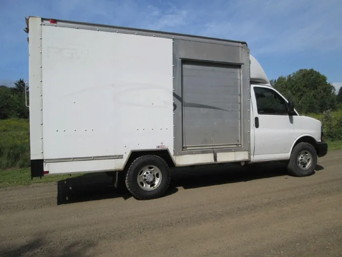 Chevrolet Express 2019 photo 2