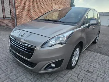 Peugeot 5008 2015 photo 2