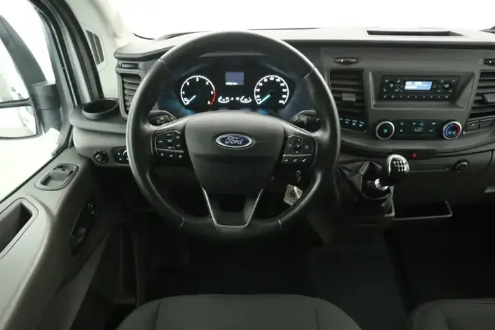 Ford Transit 2021 photo 2