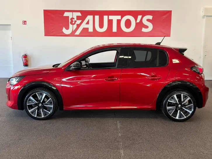 Peugeot 208 2022 photo 2