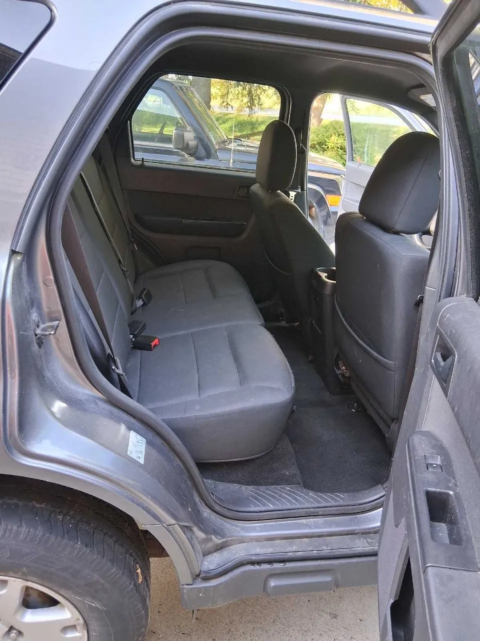 Ford Escape 2010 photo 4